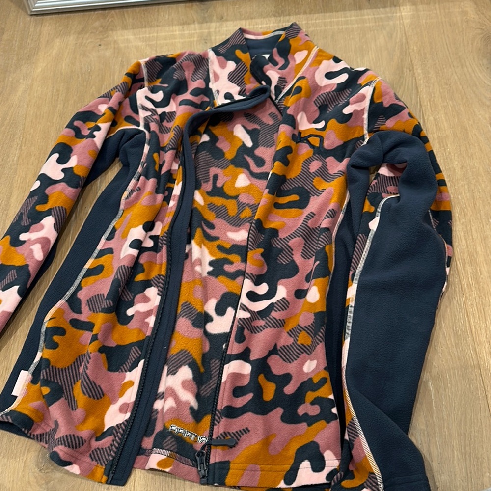 Kari Traa fleece size medium